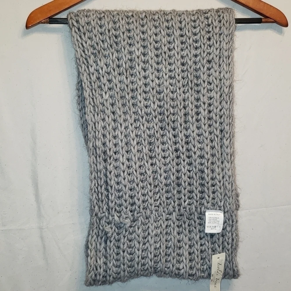 Italian Made Gray Adult Unisex Acrylic, Alpaca, Wool. Viscose Blend Scarf.